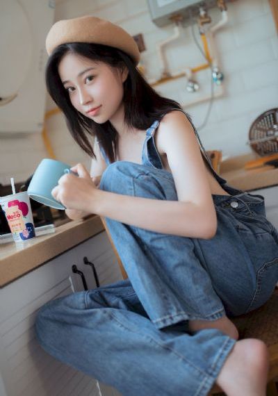 我的隔壁女邻居_HD在线观看完整版